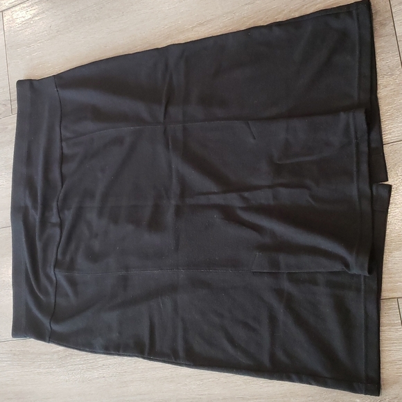 Motherhood Maternity Black Large Skirt - Picture 1 of 3